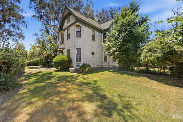 1321 N Street, Bakersfield, CA 93301