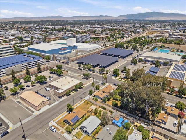 1321 N Street, Bakersfield, CA 93301