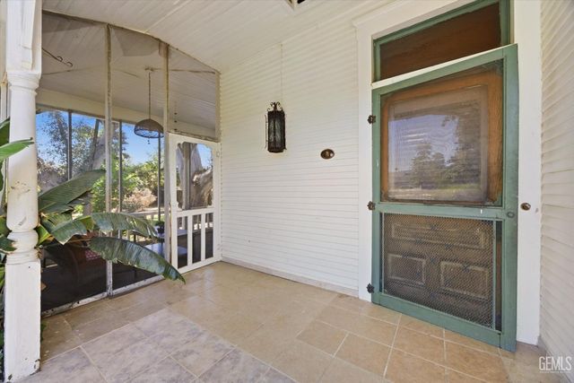 1321 N Street, Bakersfield, CA 93301