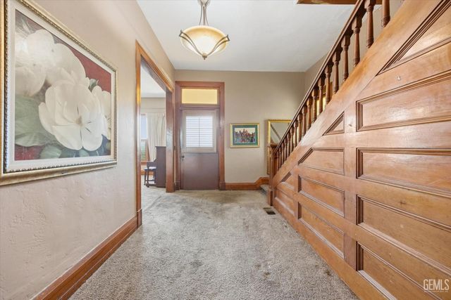 1321 N Street, Bakersfield, CA 93301