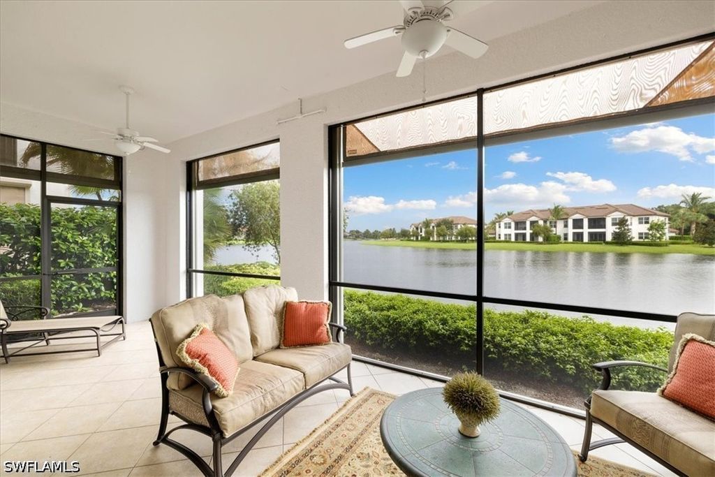 8051 Players Cove DR 102, Naples, FL 34113