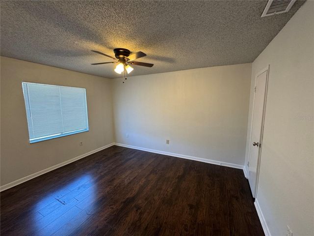 525 CONWAY ROAD 220, Orlando, FL 32807