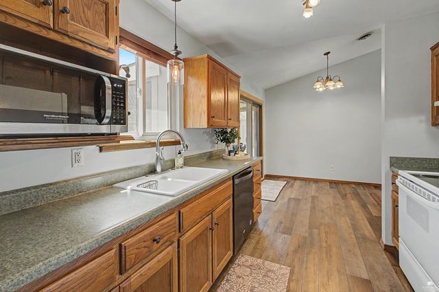2216 Spain Drive, Manhattan, KS 66502