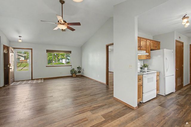 2216 Spain Drive, Manhattan, KS 66502