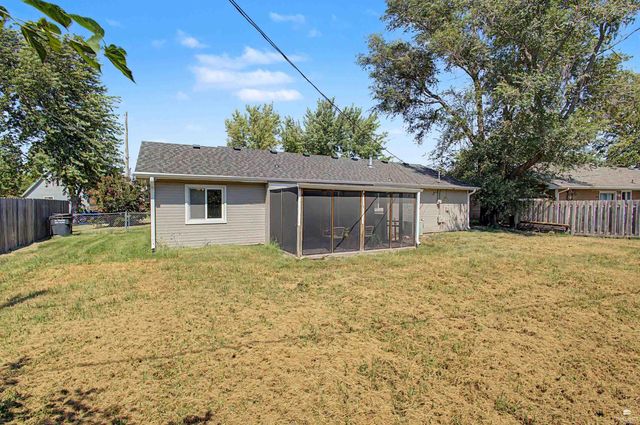2216 Spain Drive, Manhattan, KS 66502