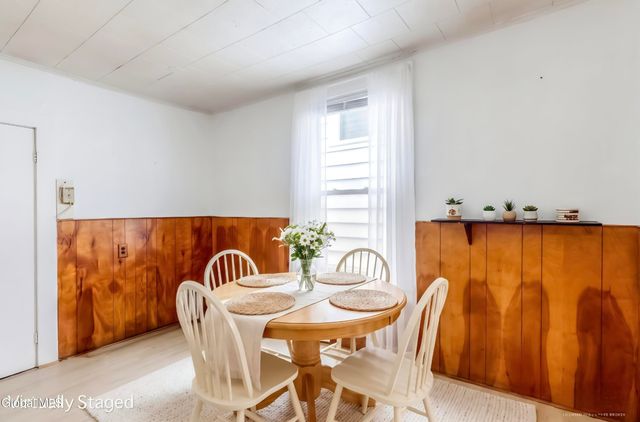 21 Moore Street, Albany, NY 12202