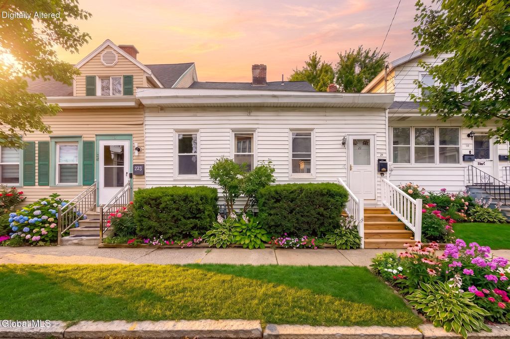 21 Moore Street, Albany, NY 12202
