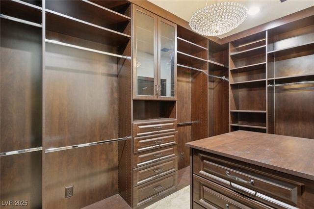 3622 Mooncrest Circle, Las Vegas, NV 89129