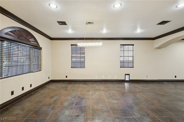 3622 Mooncrest Circle, Las Vegas, NV 89129