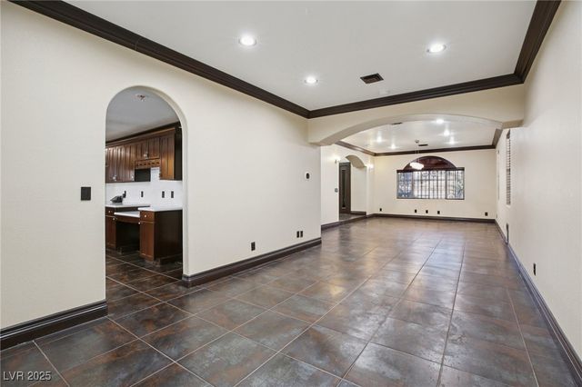 3622 Mooncrest Circle, Las Vegas, NV 89129