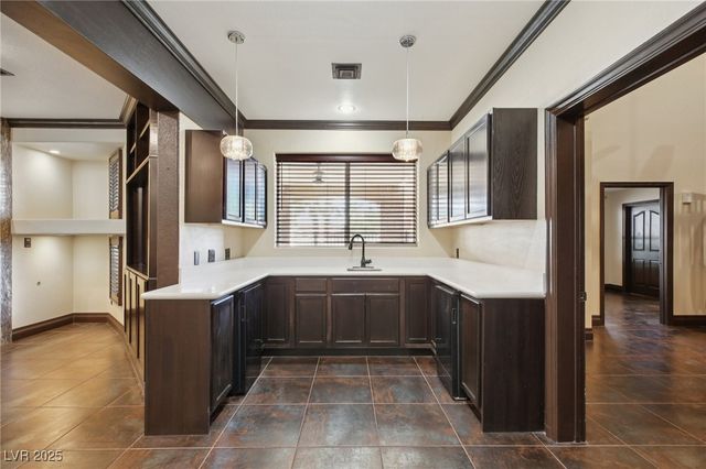 3622 Mooncrest Circle, Las Vegas, NV 89129