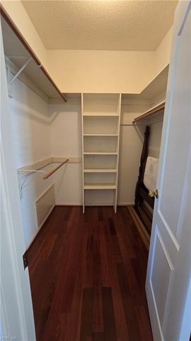 114 Sarazen CT, Newport News, VA 23602