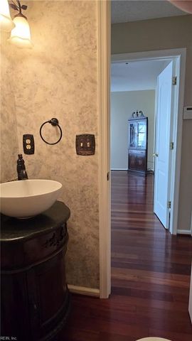 114 Sarazen CT, Newport News, VA 23602