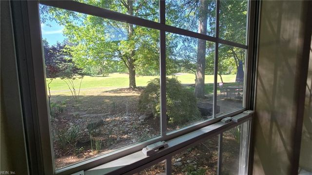114 Sarazen CT, Newport News, VA 23602