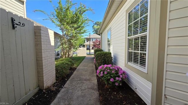 114 Sarazen CT, Newport News, VA 23602