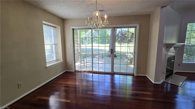114 Sarazen CT, Newport News, VA 23602