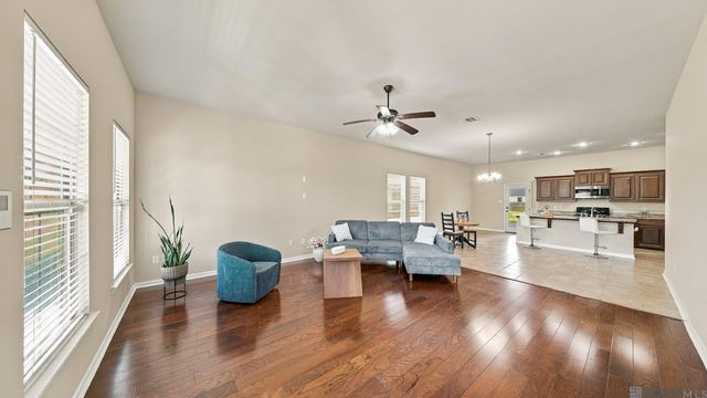 4382 Olivia Drive, Addis, LA 70710