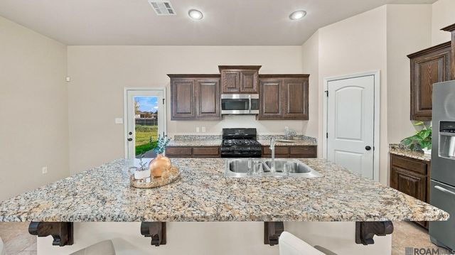 4382 Olivia Drive, Addis, LA 70710