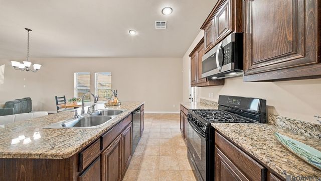 4382 Olivia Drive, Addis, LA 70710