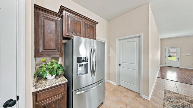 4382 Olivia Drive, Addis, LA 70710