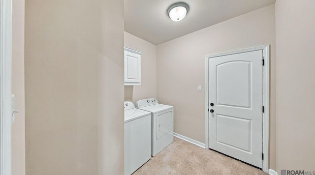4382 Olivia Drive, Addis, LA 70710
