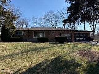 921 Lincoln Drive, Defiance, OH 43512