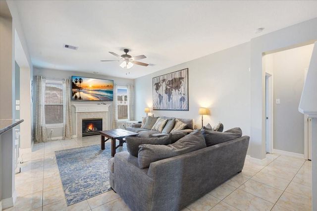 1202 Collier Point Lane, Fresno, TX 77545