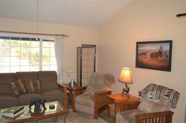 6337 Cerro Sierra, Greeley Hills, CA 95311