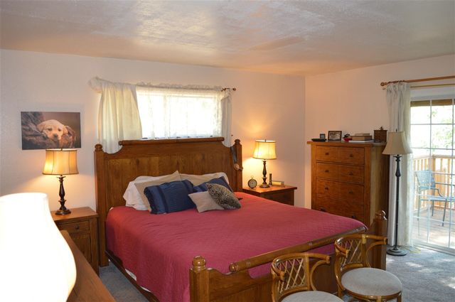 6337 Cerro Sierra, Greeley Hills, CA 95311