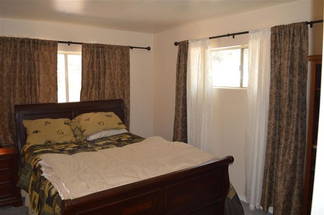 6337 Cerro Sierra, Greeley Hills, CA 95311