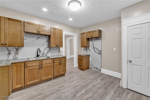 1254 E 100th Street, Cleveland, OH 44108