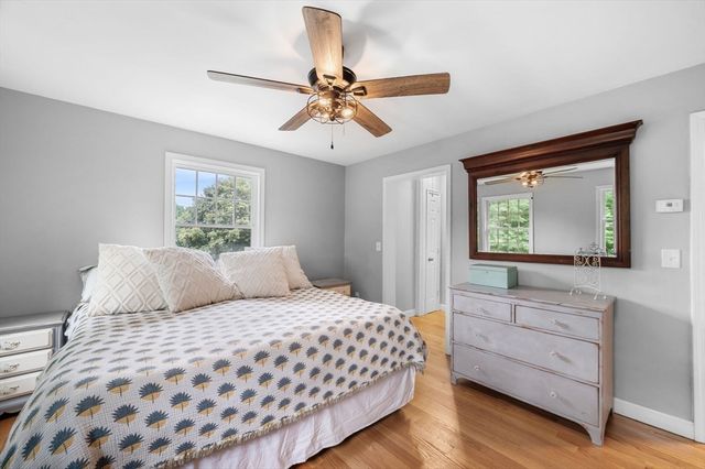381 Linebrook Rd, Ipswich, MA 01938