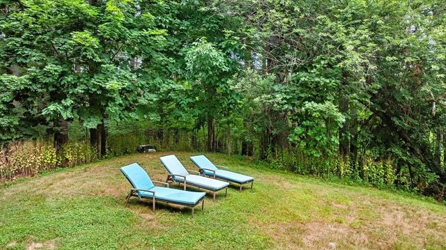 381 Linebrook Rd, Ipswich, MA 01938