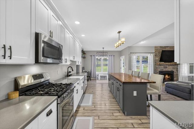 60 S Creek Drive, Moscow Mills, MO 63362