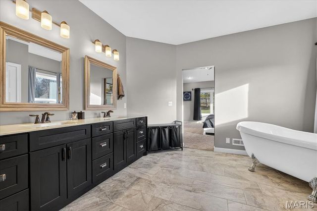 60 S Creek Drive, Moscow Mills, MO 63362