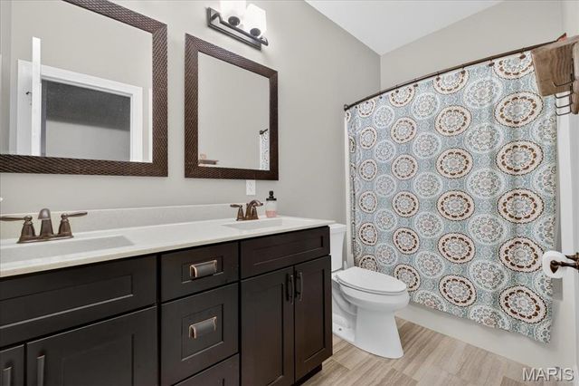 60 S Creek Drive, Moscow Mills, MO 63362