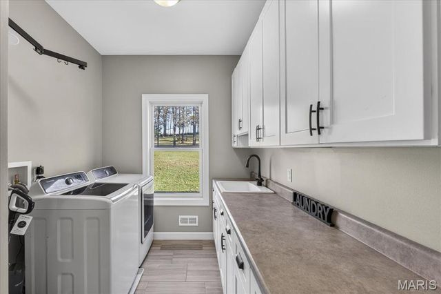 60 S Creek Drive, Moscow Mills, MO 63362