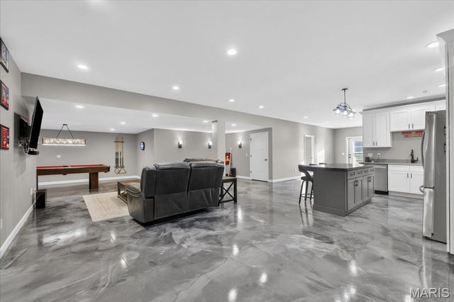 60 S Creek Drive, Moscow Mills, MO 63362