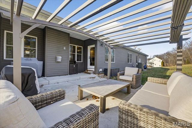 60 S Creek Drive, Moscow Mills, MO 63362