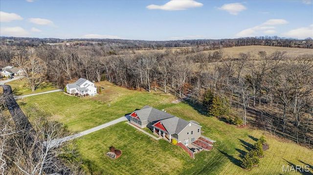 60 S Creek Drive, Moscow Mills, MO 63362