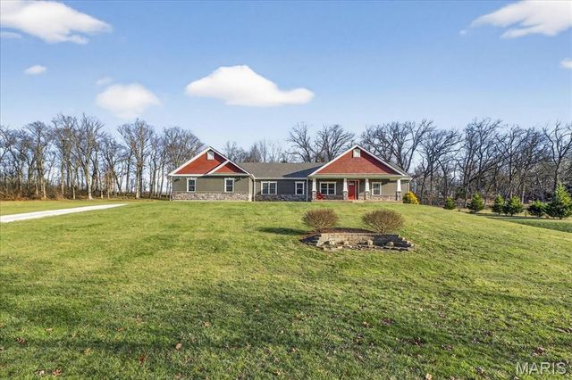 60 S Creek Drive, Moscow Mills, MO 63362