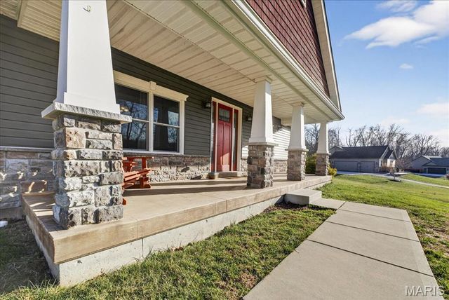 60 S Creek Drive, Moscow Mills, MO 63362
