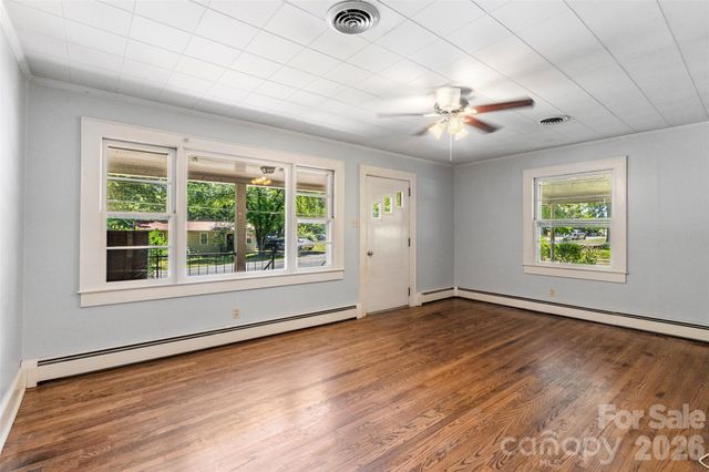 412 Eastside Drive, Statesville, NC 28625