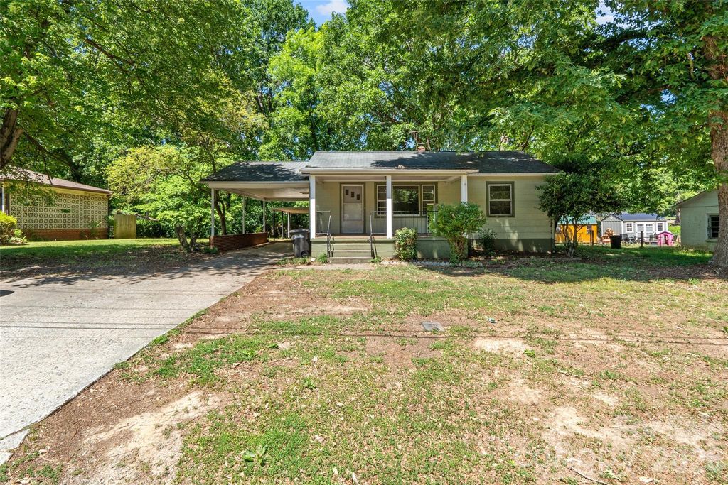 412 Eastside Drive, Statesville, NC 28625