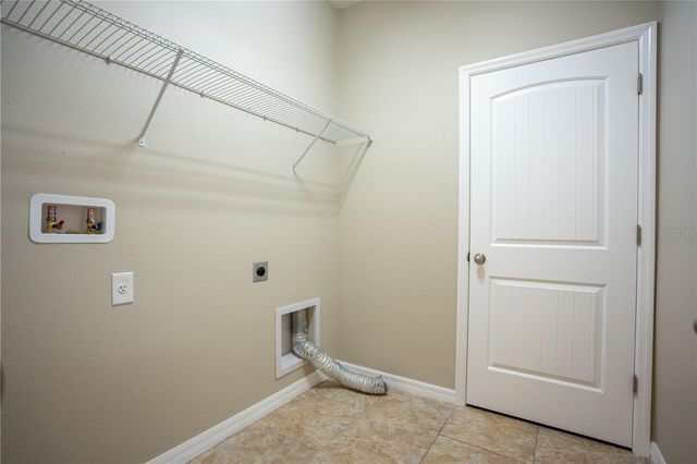 1860 SKYVIEW DRIVE, Auburndale, FL 33823