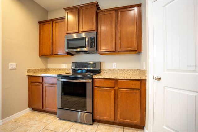 1860 SKYVIEW DRIVE, Auburndale, FL 33823