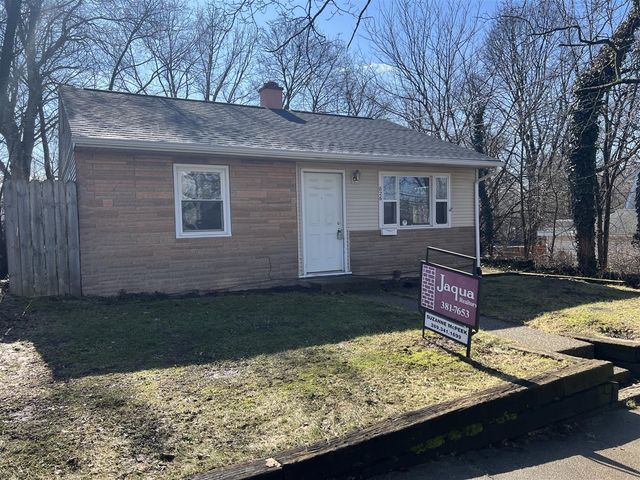 826 Fulton Street, Kalamazoo, MI 49001