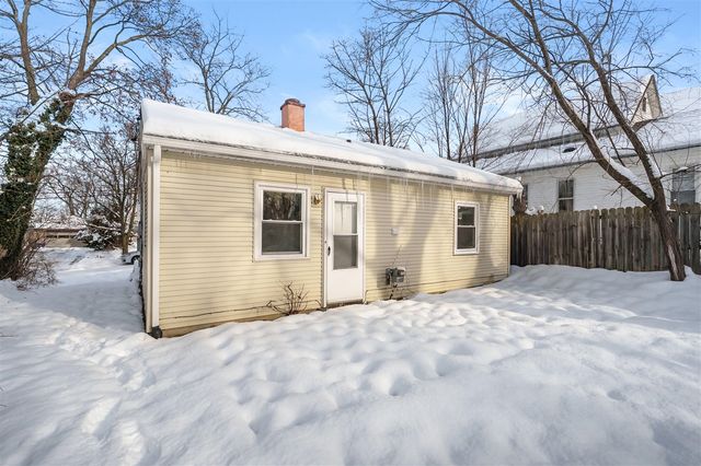 826 Fulton Street, Kalamazoo, MI 49001