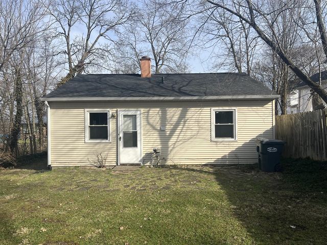 826 Fulton Street, Kalamazoo, MI 49001