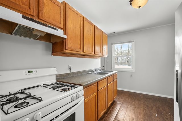 826 Fulton Street, Kalamazoo, MI 49001